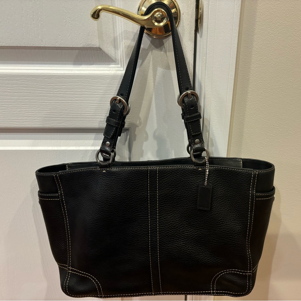 Vintage Coach Pebble Leather Purse with Antique Silver Hardware